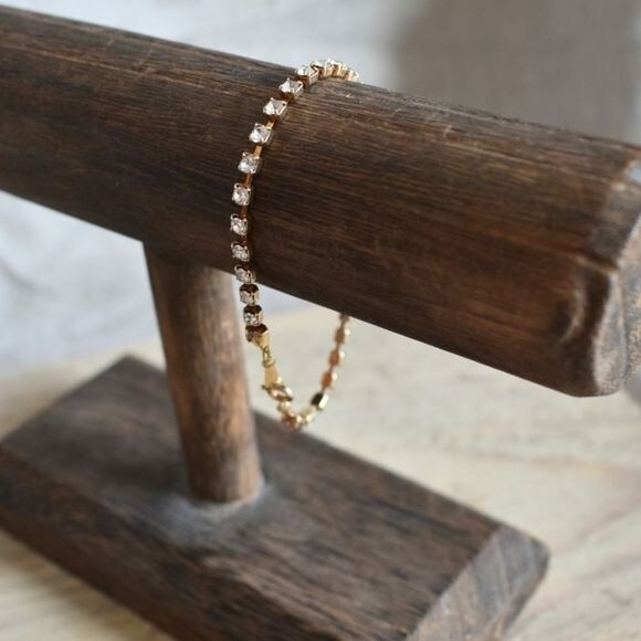 Vintage Rhinestone Gold Plated Tennis Bracelet ~7.5" - Picture 2 of 4